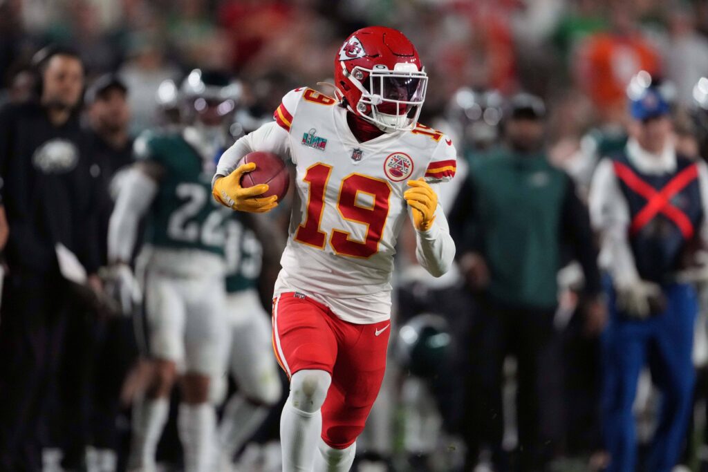 Chiefs WR Kadarius Toney undergoes knee surgery, status for Week 1 in doubt