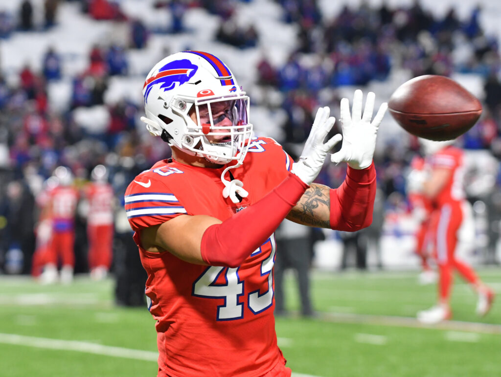 MLB Terrel Bernard, CB Christian Benford to start for Bills in