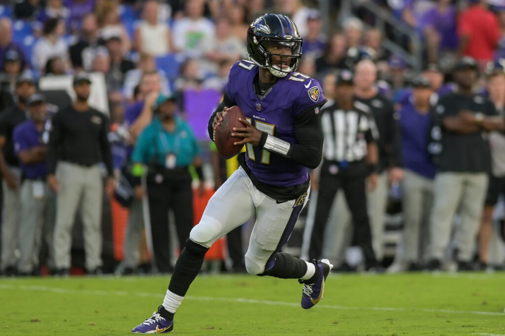 Ravens place Tylan Wallace on injured reserve, re-sign Josh