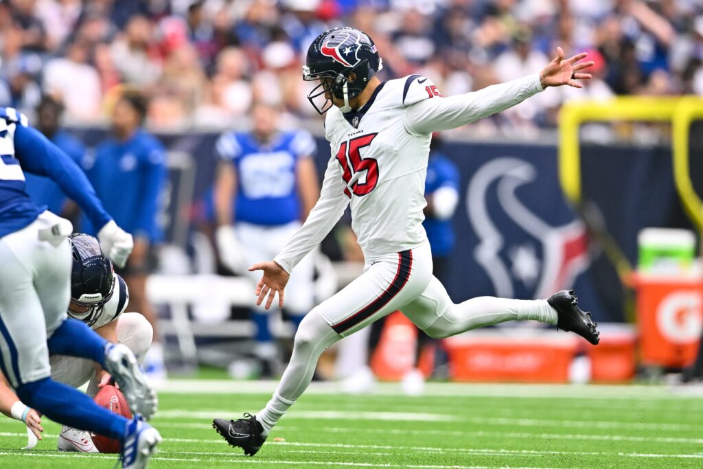 Texans To Extend K Kaʻimi Fairbairn
