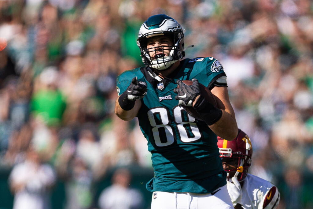 Eagles TE Dallas Goedert To Undergo Surgery