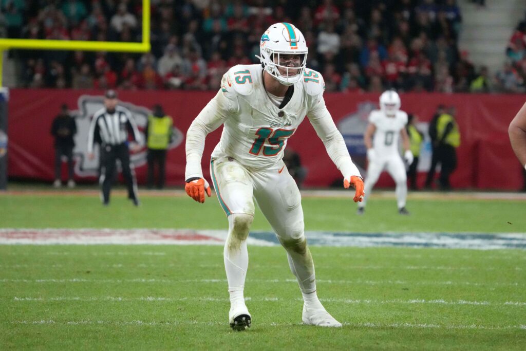 Jaelan Phillips of the Dolphins will undergo season-ending knee surgery