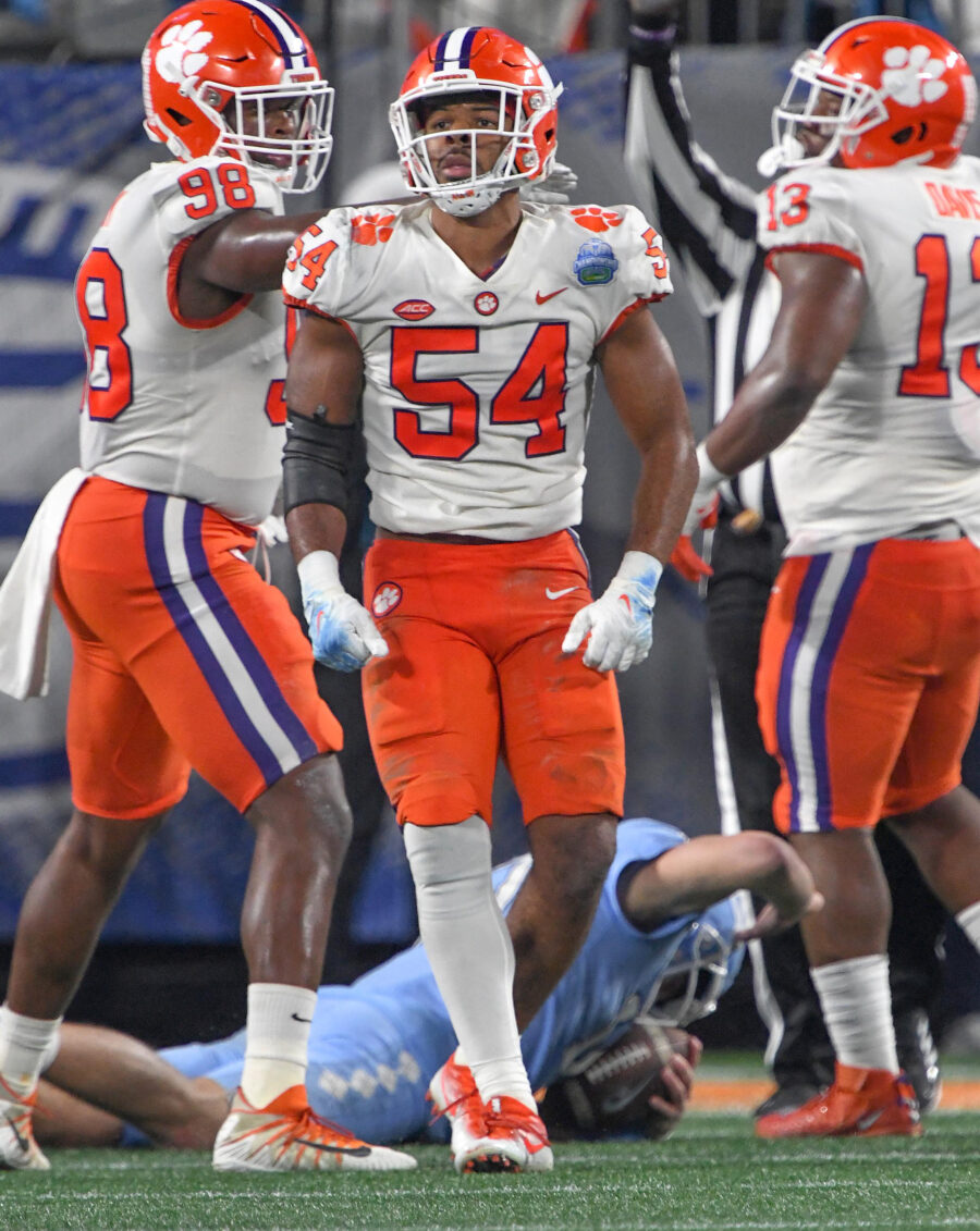 Clemson LB Jeremiah Trotter Jr. Declares For Draft