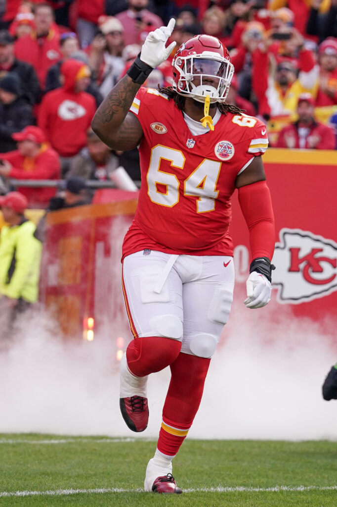 Wanya Morris, Kingsley Suamataia To Compete For Chiefs' Starting LT Role