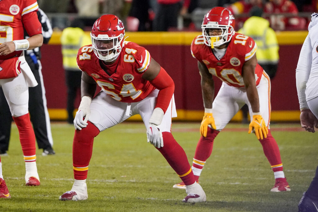 Wanya Morris, Kingsley Suamataia To Compete For Chiefs' Starting LT Role