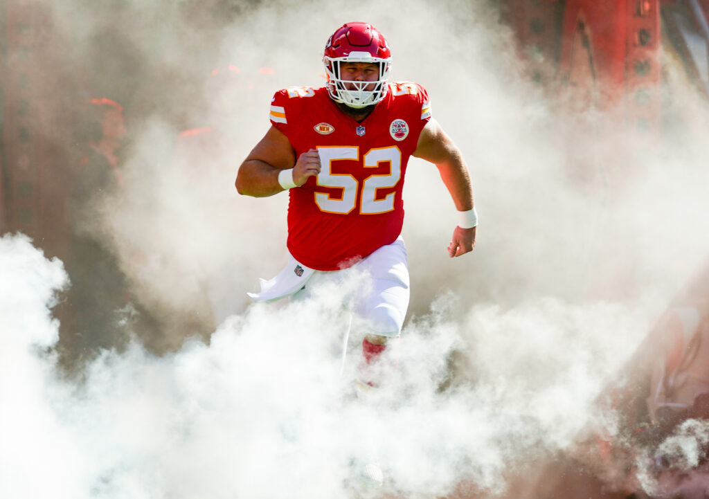 Chiefs and Creed Humphrey agree to contract extension for center record