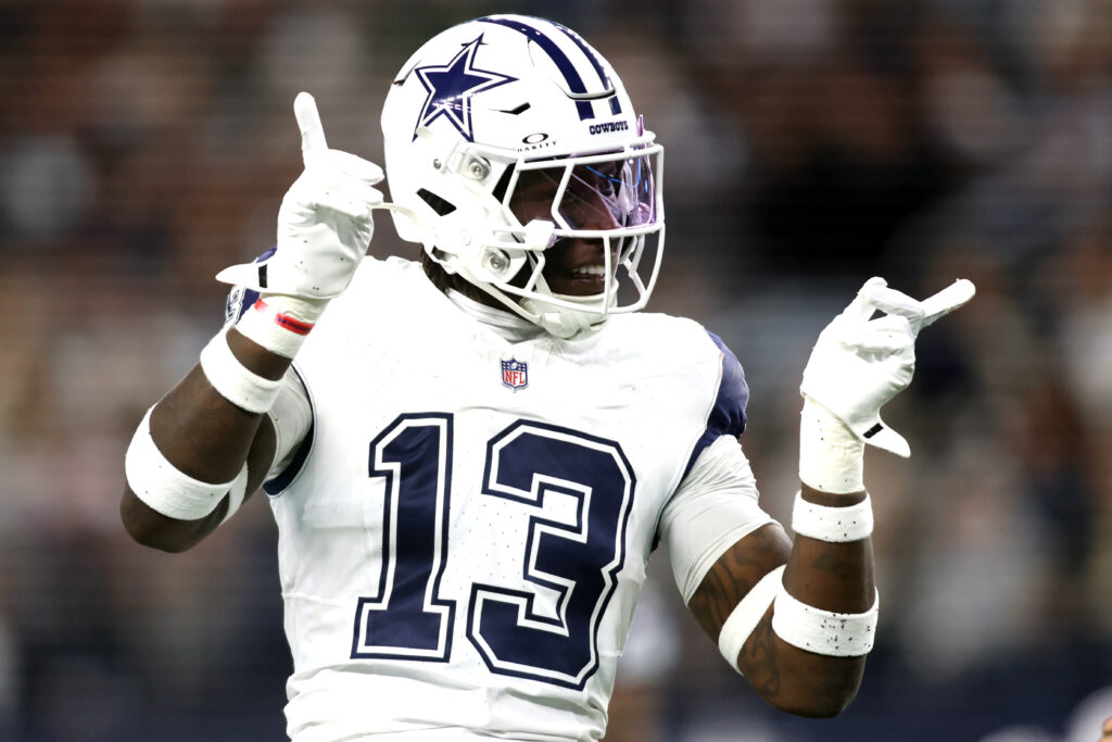 NFC East Notes: Cowboys, Lawrence, Eagles
