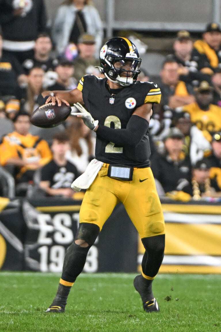 NFL 2025 FREE AGENTS visual data 8