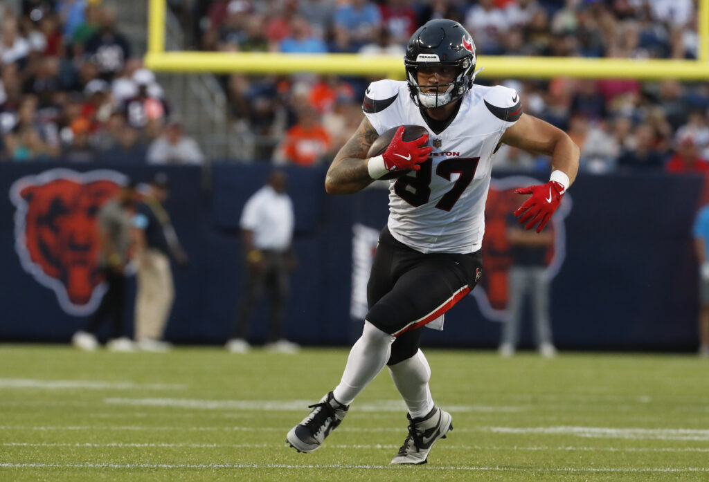 Texans Activate TE Cade Stover, FB Jakob Johnson Off IR
