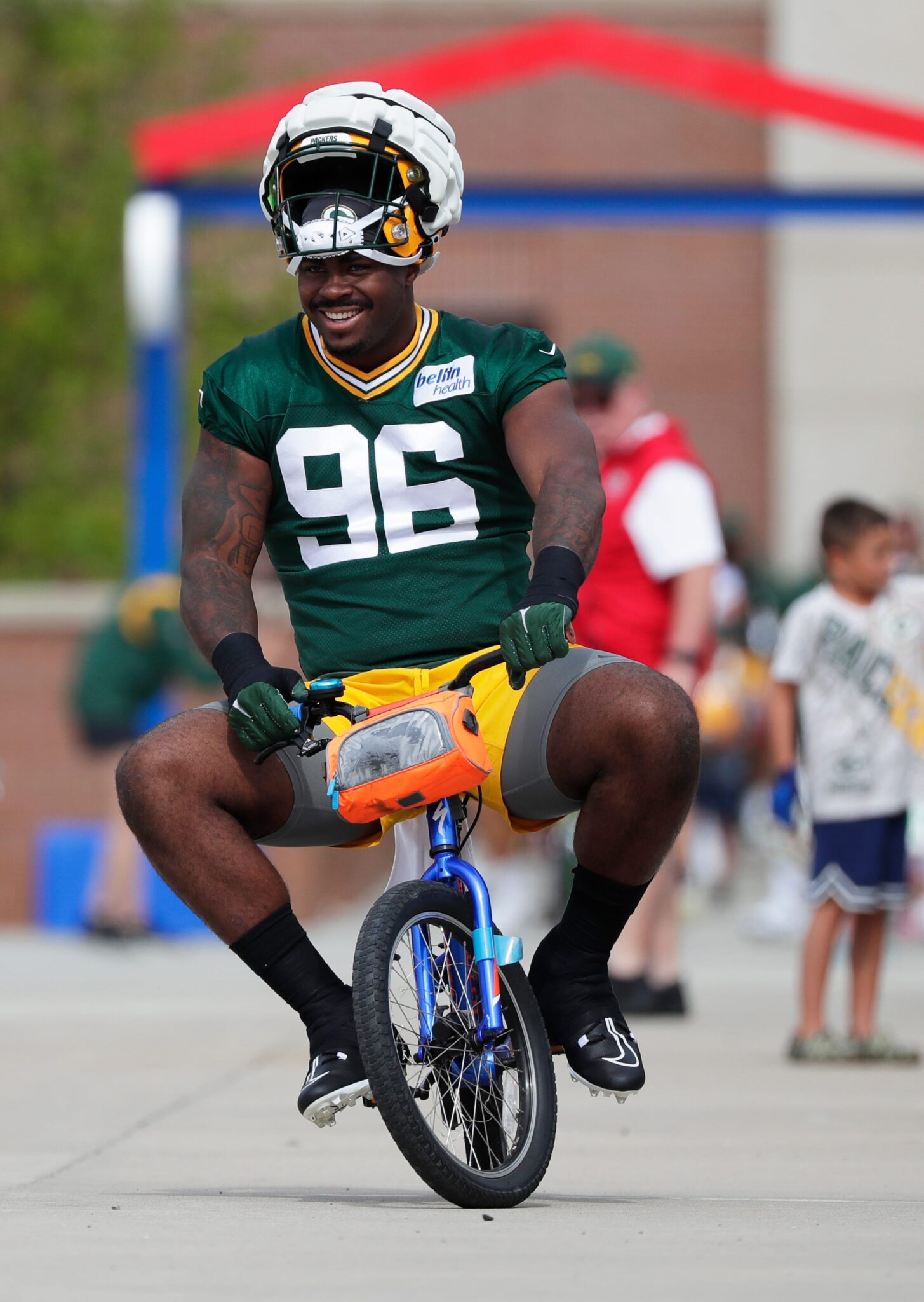 Packers Trade DT Colby Wooden For Colts LB Zaire Franklin
