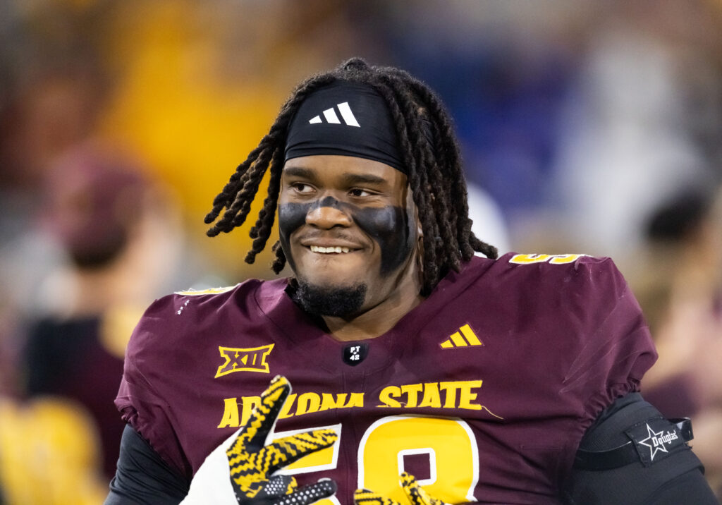Steelers’ Max Iheanachor To Begin Career At Right Tackle