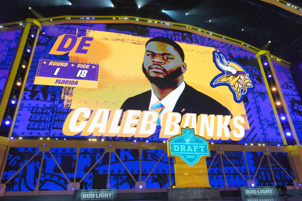 Vikings Sign First-Rounder Caleb Banks