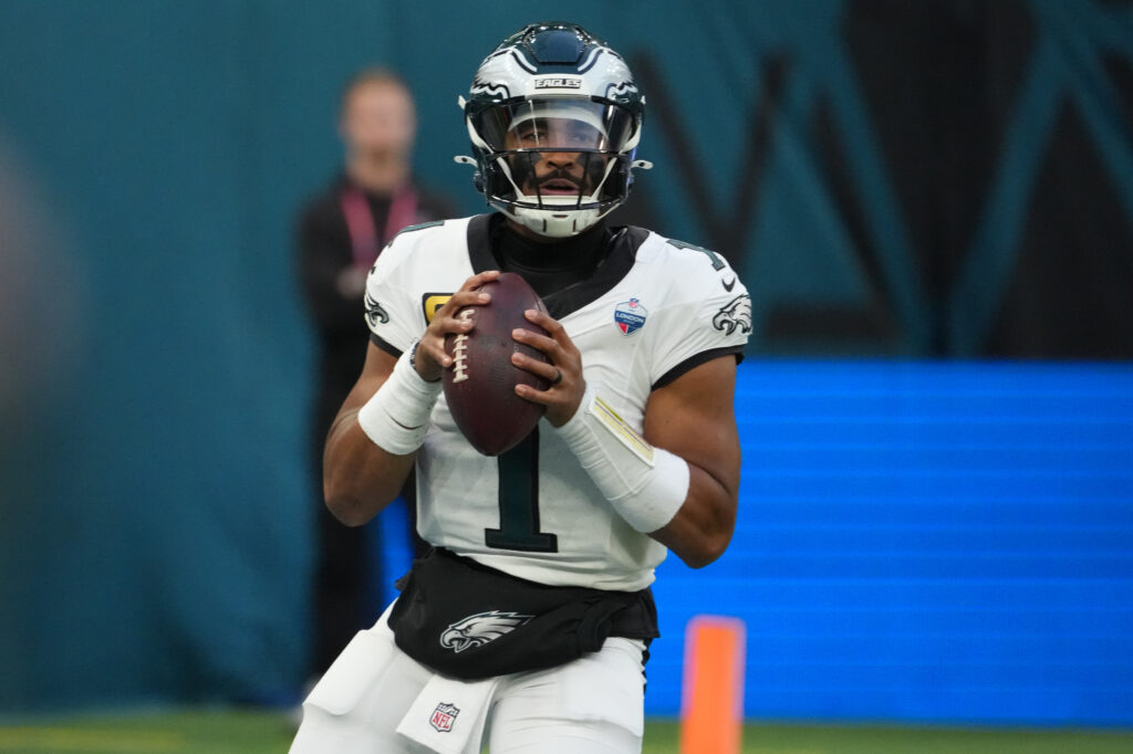 Eagles put Jalen Hurts on injured reserve and add Jaydon Blue